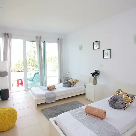 Vila Luxury Mansion Larnaca